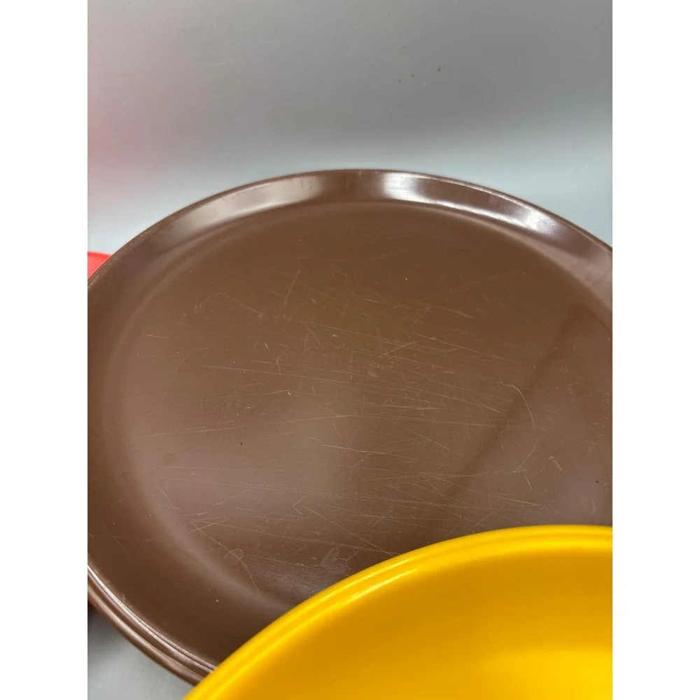 Vtg 12 Pc Rubbermaid Melamine‎ Plates Set Mixed Lot Yellow Red Brown Retro MCM